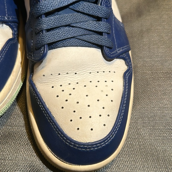 Nike Air Jordan 1 - Picture 7 of 10